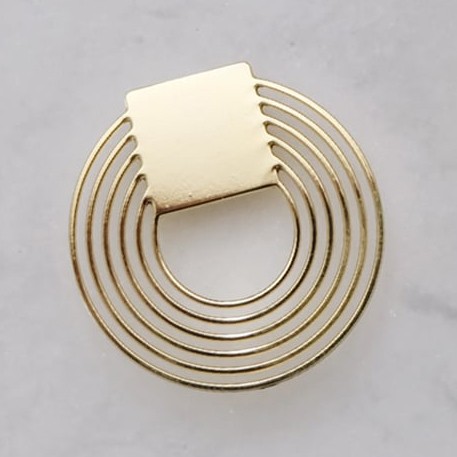 Brooch . TOUT SIMPLEMENT . Circle gold